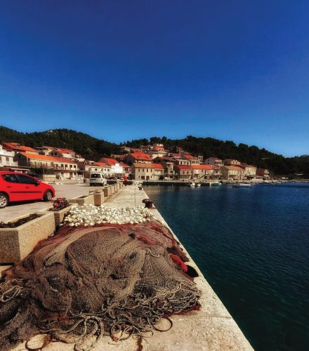 MRIŽA - Ema Pecotić